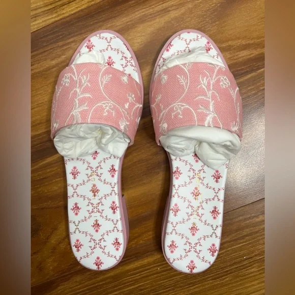 Hill House - The City Slide in Pink Embroidery - NWT SIZE 36 MSRP $250 - Picture 2 of 6